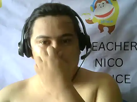 Yummy Tommy21 online show from October 17, 11:09 pm