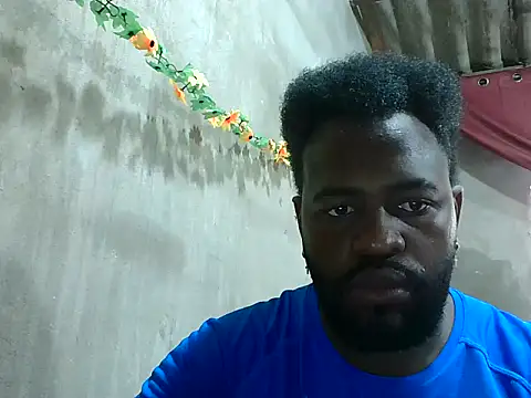 2ocmaxi online show from November 13, 8:13 pm