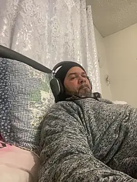 Cristian-Brayan online show from November 13, 4:33 pm