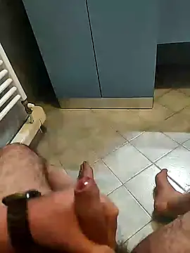 Snapshot of orsettoCum chatting on January 31, 9:48 pm orsettoCum online show from January 31, 9:48 pm