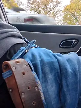 Snapshot of Mandalay0765 chatting on October 6, 12:43 pm Mandalay0765 online show from October 6, 12:43 pm