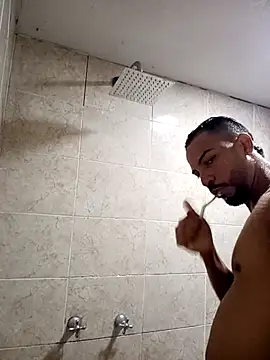 Anuarandresarroyo online show from November 3, 9:38 pm