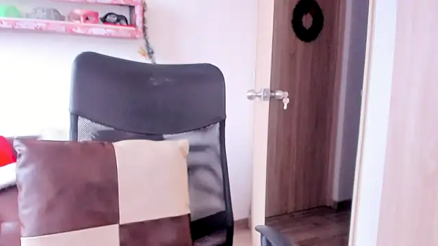 michacosio online show from December 17, 3:30 pm