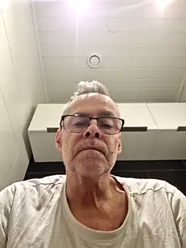 DarrenSullivanSlut online show from January 14, 11:15 am