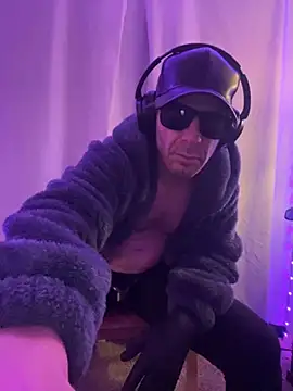 Randolphlancaster online show from February 9, 9:47 am