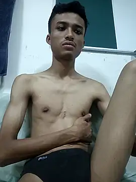 Hunter Hault online show from February 11, 12:32 pm