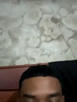 suarezz online show from October 3, 1:43 am