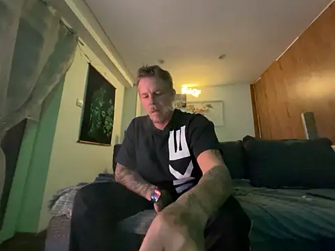 steveindahouse online show from September 28, 4:49 pm