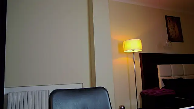 Friend12321 online show from March 20, 10:40 pm