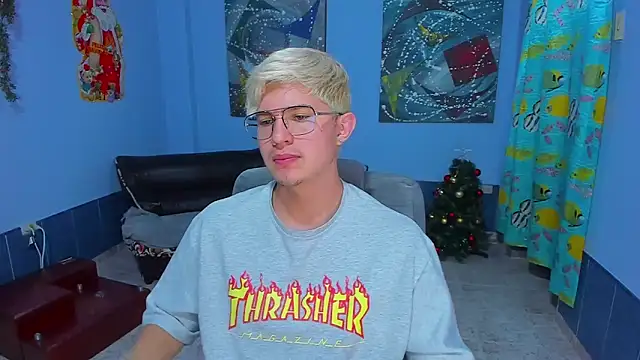 patrik 027 online show from December 15, 1:02 am