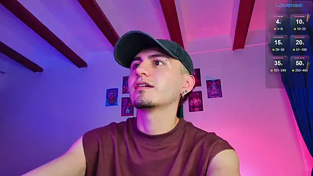 Snapshot of dimitri-bilak chatting on September 17, 5:41 am dimitri-bilak online show from September 17, 5:41 am