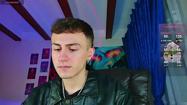 Snapshot of dimitri-bilak chatting on December 22, 11:09 pm dimitri-bilak online show from December 22, 11:09 pm