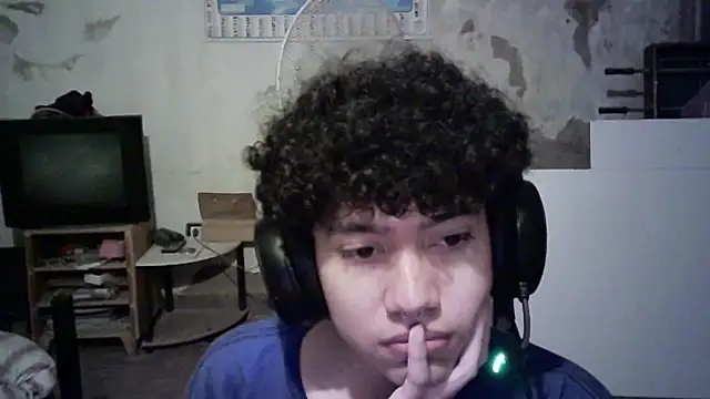 Emv2 online show from April 19, 2:11 am