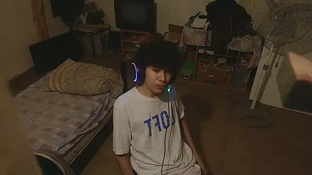 Emv2 online show from April 17, 2:03 am