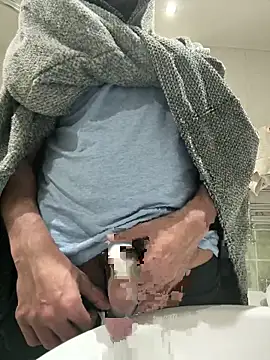 CoolBiDude online show from March 14, 7:10 pm