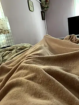 mihaixxx1 online show from October 29, 1:47 pm