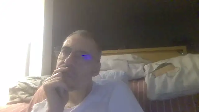 ptitcanard60600 online show from September 21, 8:42 pm