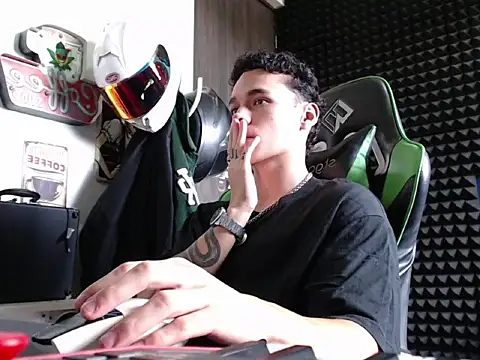 Curly Angel24 online show from December 13, 7:53 pm