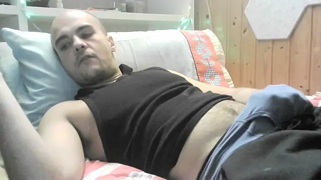 ItalianVinDiesel online show from November 2, 3:38 pm