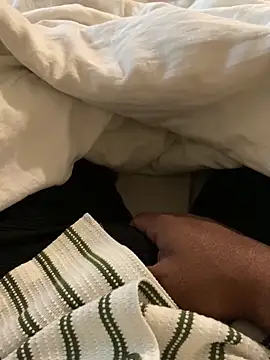 Snapshot of Honeydick7 chatting on February 24, 3:23 am Honeydick7 online show from February 24, 3:23 am