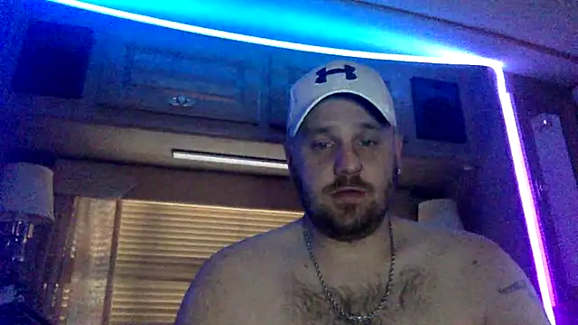 BlueEyedGuyPNW online show from May 18, 6:12 pm