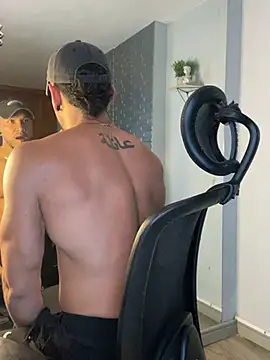 ARON TAYLER01 online show from March 12, 12:36 pm