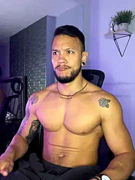 ARON TAYLER01 online show from September 24, 10:25 am