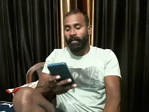 Snapshot of indian2 chatting on January 22, 4:34 am indian2 online show from January 22, 4:34 am