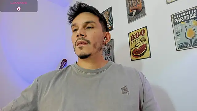 alejandro stark online show from February 5, 2:51 am