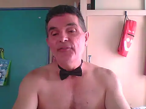 kavir-sebastien online show from November 9, 7:51 pm