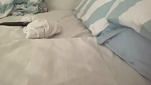 Snapshot of christ963 chatting on October 28, 1:35 pm christ963 online show from October 28, 1:35 pm