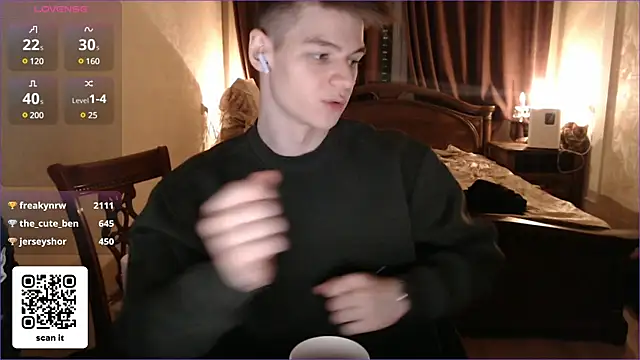 dantebigboi300 online show from February 3, 6:07 pm