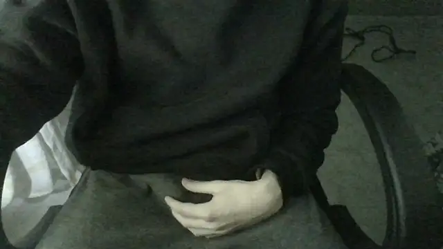 FranciCazzone online show from December 4, 11:02 pm