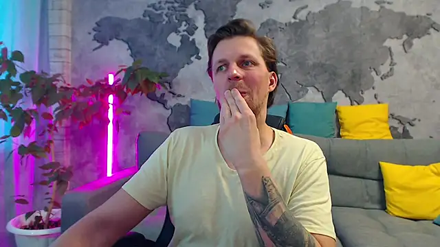 VikingChrisss online show from April 8, 10:14 am