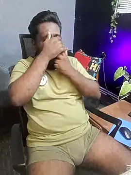 Rayansmith  online show from November 11, 10:15 pm