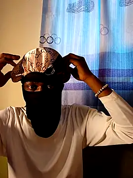 BIGDICKMULLAH online show from March 18, 1:25 pm