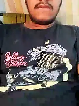 mrshine online show from December 6, 8:15 am