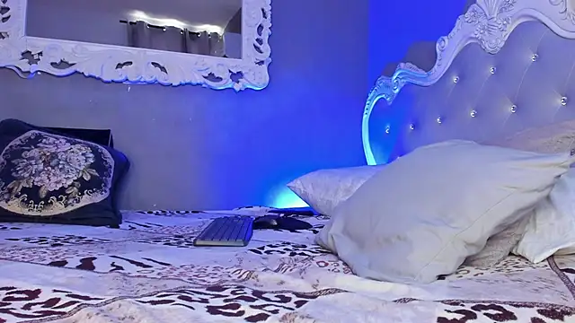 nau fonseca1 online show from September 9, 1:43 pm