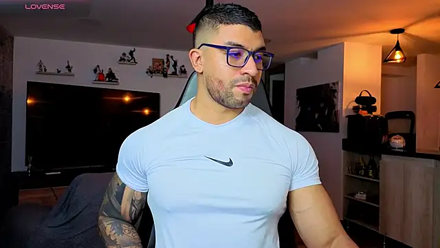 Michael Diamond online show from February 18, 3:04 am