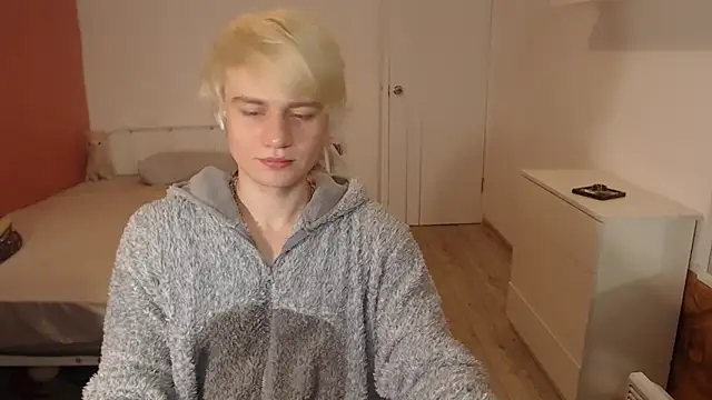 Oliver sweet  online show from December 22, 1:58 am