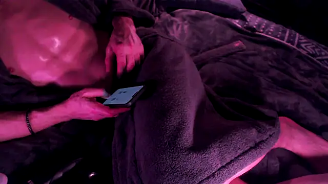 SpunsieLove online show from February 28, 3:00 pm